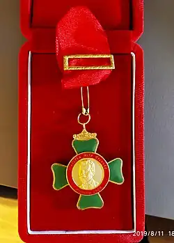 Medalha Nilo Peçanha, concedida ao prof. Colombo.