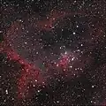 Aglomerado aberto Melotte 15 no centro da IC 1805.