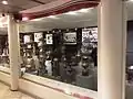 Vitrine com troféus do time de futebol do São Paulo