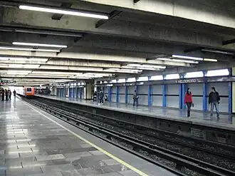 Interior da Estação Velódromo da Linha 9.