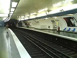 Plataformas da linha 10.