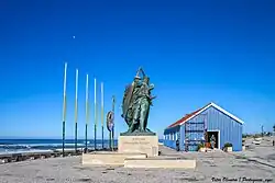 Ao Pescador, inaugurado em 1998 e localizado na Praia de Mira, Mira, Coimbra.[6]