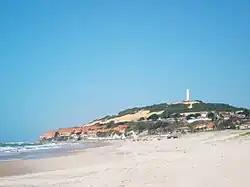 Farol e praia do morro Branco em Beberibe