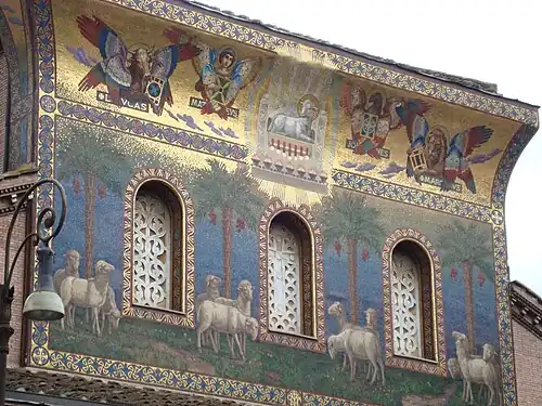 Detalhe do mosaico da fachada