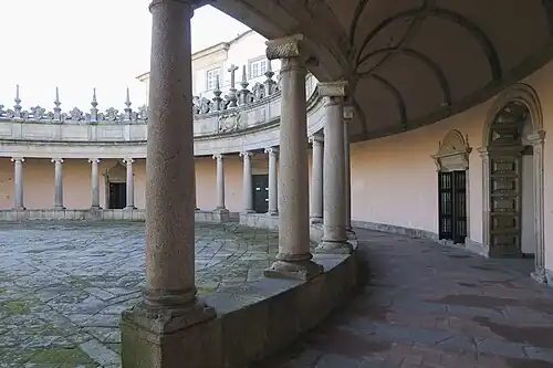 Claustro, Mosteiro da Serra do Pilar, Vila Nova de Gaia