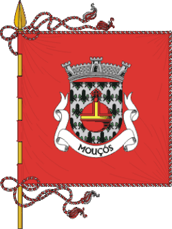 Bandeira de Mouçós