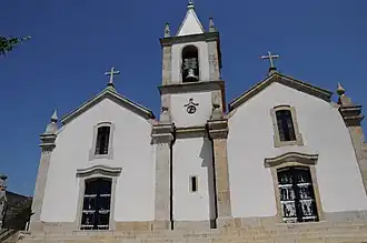 Igreja de Moure
