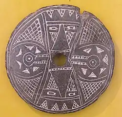 Fusaiola muísca (século V-XV). Museu Arqueológico, Sogamoso, Colômbia