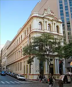 Museu da Comunicação Hipólito José da Costa, Eclético.