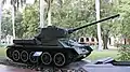 Um tanque soviético T-34-85 usado na invasão da Baía dos Porcos.