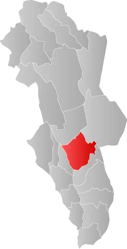 Mapa do condado de Hedmark com Elverum em destaque.