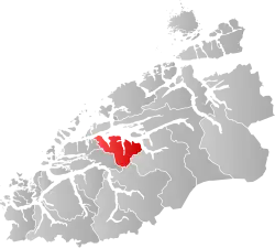Mapa do condado de Møre og Romsdal com Vestnes em destaque.