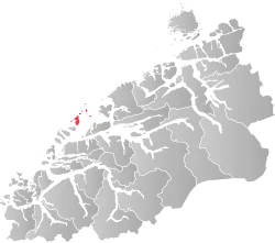 Mapa do condado de Møre og Romsdal com Sandøy em destaque.
