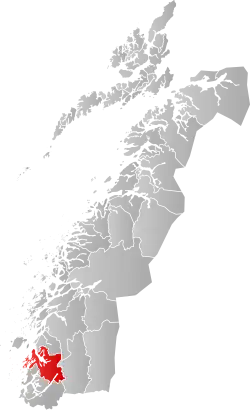 Mapa do condado de Møre og Romsdal com Brønnøy em destaque.