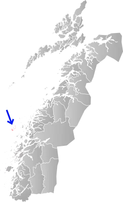 Mapa do condado de Møre og Romsdal com Træna em destaque.