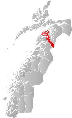 Mapa do condado de Møre og Romsdal com Hamarøy em destaque.