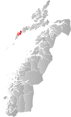 Mapa do condado de Møre og Romsdal com Flakstad em destaque.