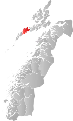 Mapa do condado de Møre og Romsdal com Vestvågøy em destaque.