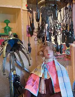 Salão de cabeleireiro dos anos 1950.