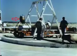 03 - Em destaque, o tanque de abastecimento do produto que produzia a fumaça (Smoke).