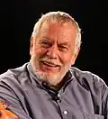 Nolan Bushnell, B.S. 1968, co-fundador de Atari