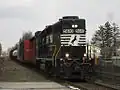EMD GP38-2 #5610 em Ridgewood, New Jersey.