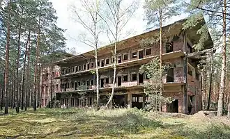 Edifício de nitração de celulose visto de fora