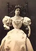 Olga de Meyer Caracciolo, 1902.