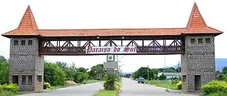 Pórtico na Av. 1º de Janeiro