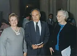 Norma de Góes Monteiro e Berenice Menegalle em evento no Arquivo Público Mineiro em 1995.