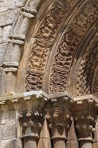 Detalhe do Pórtico com arquivoltas