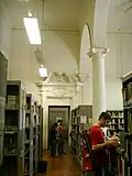 Segunda sala da biblioteca.