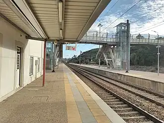 Estação ferroviária de Chão de Maçãs