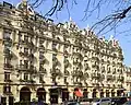 Hôtel Plaza Athénée no nº 25.