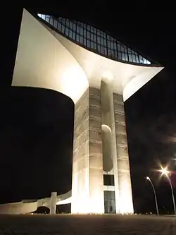 Parque dom Nivaldo monte durante a noite.