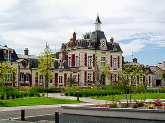 Mairie de Persan.