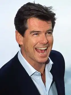 Brosnan em 2002