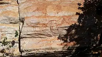 Localizadas próximo à Cachoeira Sentinela