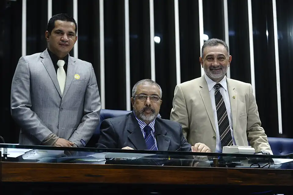 Plenário do Senado (20147370483).jpg