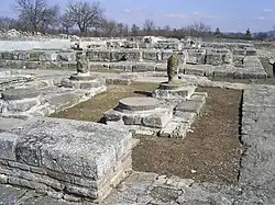 Ruínas medievais de Plisca, datadas de quando a cidade era a capital do Primeiro Império Búlgaro