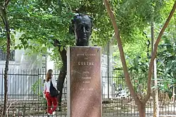 Monumento Goethe na Praça Dom José Gaspar