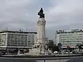 Zona central da Praça do Marquês de Pombal, com acessos ligados à estação até 1995