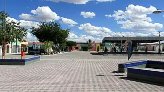 Praça central do distrito de Barreira (Araci)