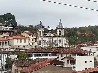 Vista parcial da cidade, com a Igreja Matriz de Nossa Senhora da Conceição em destaque.
