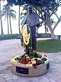 Estátua do Príncipe Kūhiō em Waikiki