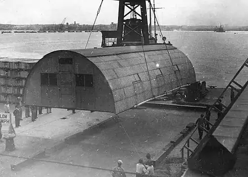 Cabana Quonset a caminho do Japão (1945)