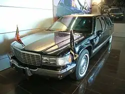 O Cadillac Fleetwood usado na década de 1990.
