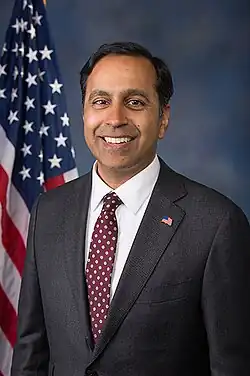 Representante Raja Krishnamoorthi de Illinois.