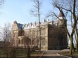 Palácio Dobiecki em Łopuszno[a]