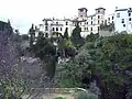 Antigos palacetes sobre o precipício de Ronda.